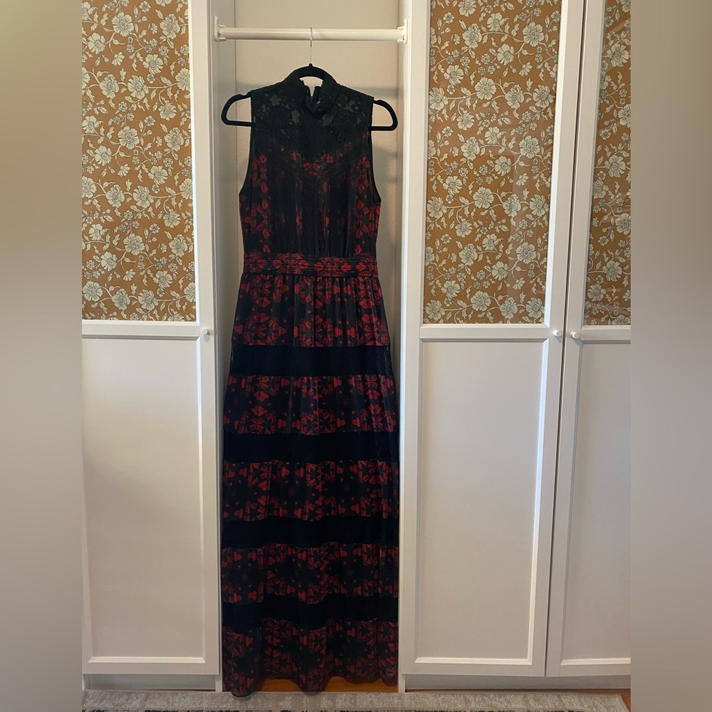 alice + olivia Red & Black Patterned Maxi Dress Gown SZ 8 - Picture 4 of 9